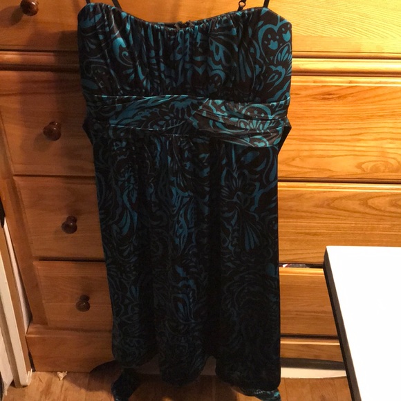 Ruby Rox Patterned Formal Dress - Picture 2 of 4